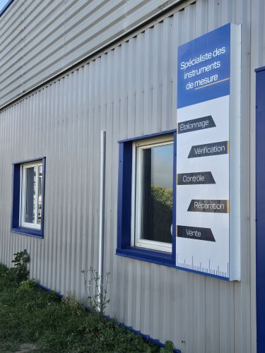 accueil laboratoire entreprise étalonnage vérification métrologie accrédité